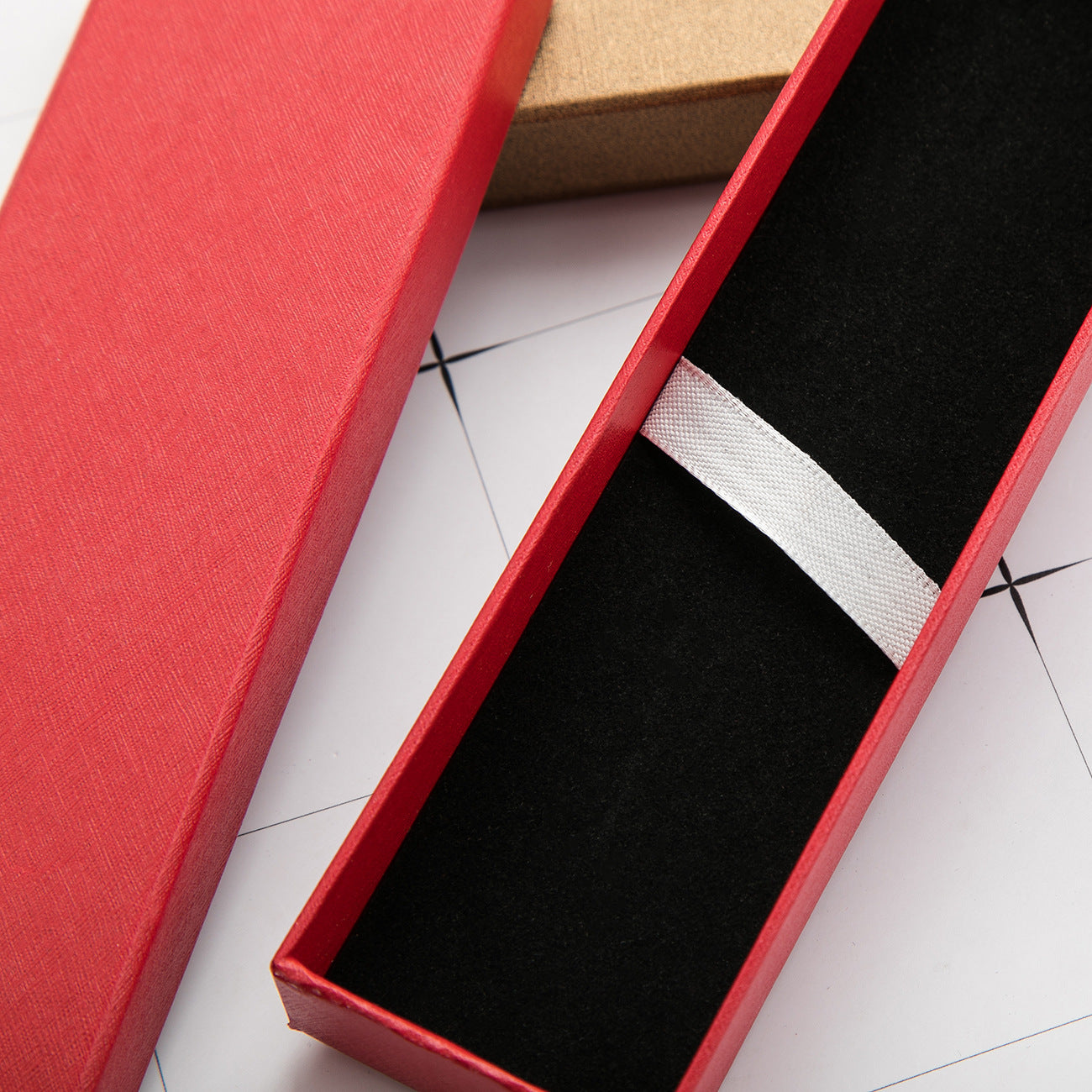 Caja de regalo de lápiz negro al por mayor de papel al por mayor